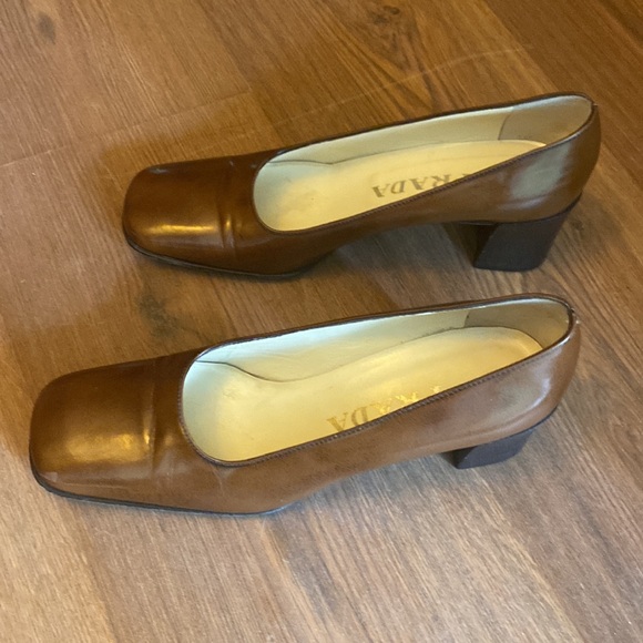 Prada Pumps with squarish tip; w/approx. 2 inch heels. - Picture 6 of 6